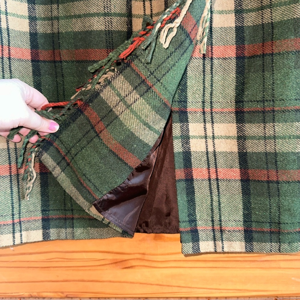 Jaclyn Smith Green Plaid Pencil Skirt - Picture 3 of 5
